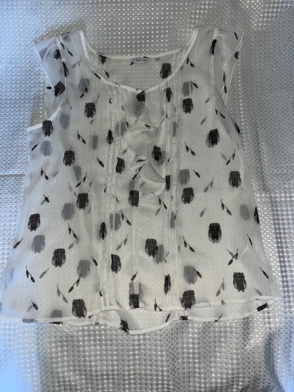 Reitmans White Owl Feather Print Ruffle Pintuck Blouse L - Picture 2 of 5